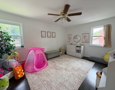 61 Star Lake Rd - Photo Thumbnail 9