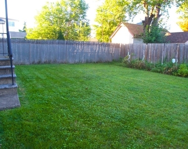 426 Laurita St - Photo Thumbnail 17