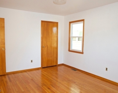 426 Laurita St - Photo Thumbnail 16