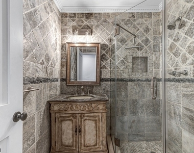 136 Carlough Rd - Photo Thumbnail 8