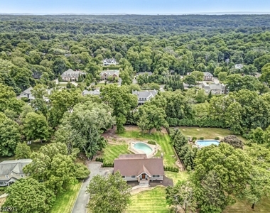 136 Carlough Rd - Photo Thumbnail 26