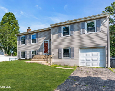 173 Stowe Street - Photo Thumbnail 1