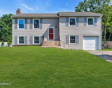 173 Stowe Street - Photo Thumbnail 4