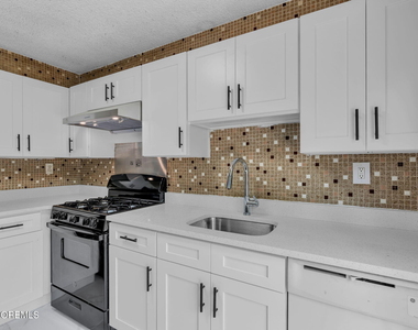 173 Stowe Street - Photo Thumbnail 22