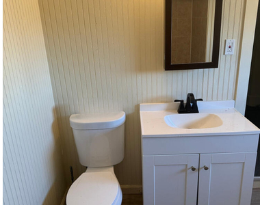 624 Main Street - Photo Thumbnail 8