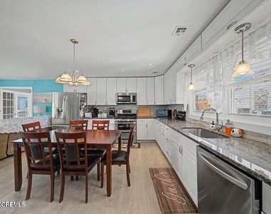 268 Fremont Avenue - Photo Thumbnail 2