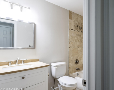 1103 Arlington Drive - Photo Thumbnail 26