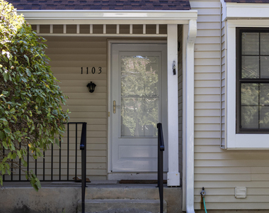 1103 Arlington Drive - Photo Thumbnail 3