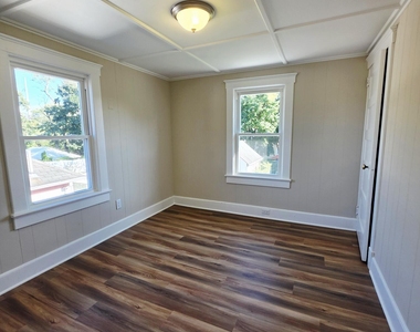 39 E Sunset Avenue - Photo Thumbnail 17