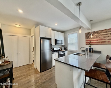 515 Sixth Avenue - Photo Thumbnail 3
