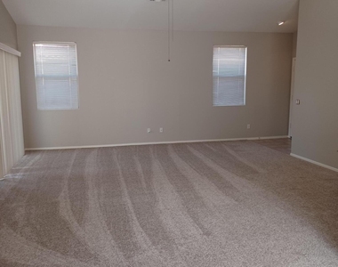 16953 W Bristol Lane - Photo Thumbnail 2