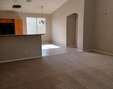 16953 W Bristol Lane - Photo Thumbnail 1