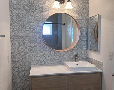 308 E Ellis Drive - Photo Thumbnail 16