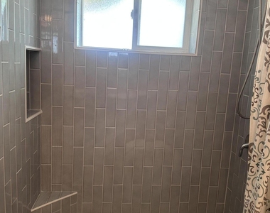 308 E Ellis Drive - Photo Thumbnail 17