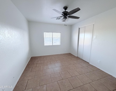 1199 E Omega Drive - Photo Thumbnail 3