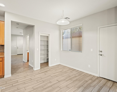 14772 W Riviera Drive - Photo Thumbnail 10
