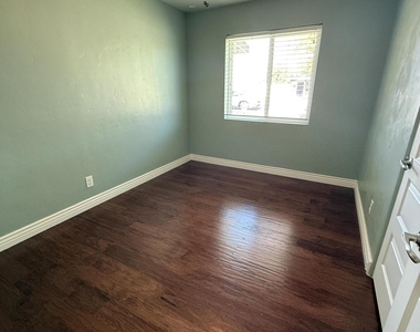 1103 E Georgia Avenue - Photo Thumbnail 33