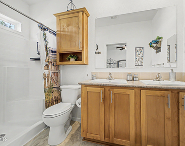 654 E Ranch Road - Photo Thumbnail 19