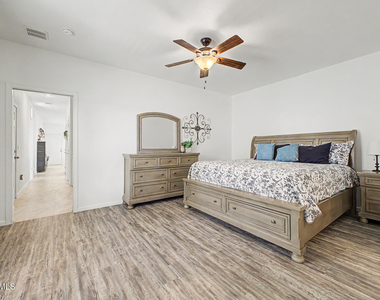 654 E Ranch Road - Photo Thumbnail 16