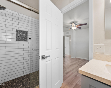 1022 W Elna Rae Street - Photo Thumbnail 2