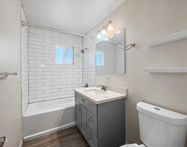 1022 W Elna Rae Street - Photo Thumbnail 4