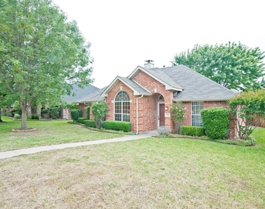 7757 Lancelot Road - Photo Thumbnail 1