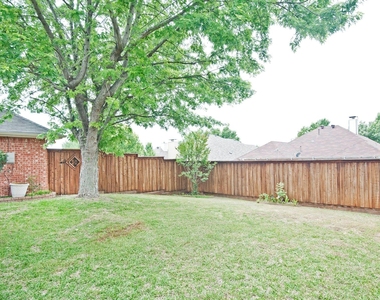 7757 Lancelot Road - Photo Thumbnail 5