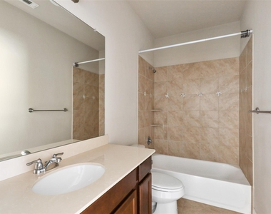 808 Kinghaven Drive - Photo Thumbnail 18