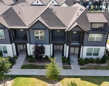 1652 Jessica Drive - Photo Thumbnail 31