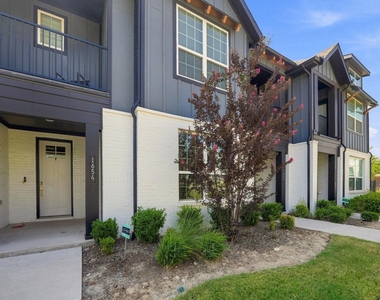1652 Jessica Drive - Photo Thumbnail 1