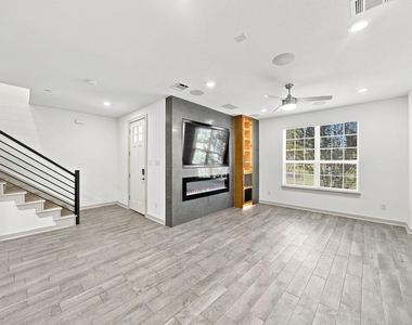 1652 Jessica Drive - Photo Thumbnail 12