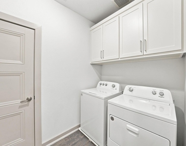 1652 Jessica Drive - Photo Thumbnail 18