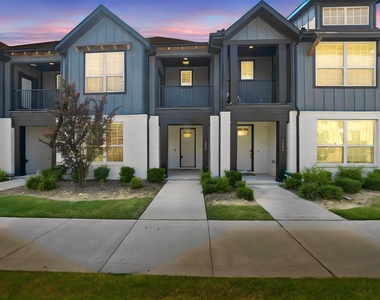 1652 Jessica Drive - Photo Thumbnail 3