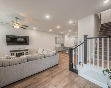 12933 Couture Drive - Photo Thumbnail 1