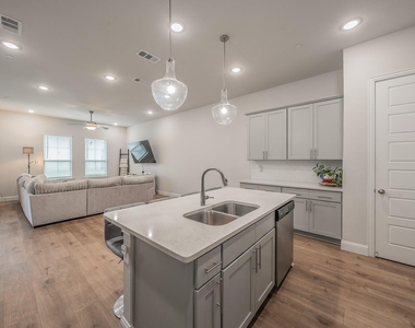 12933 Couture Drive - Photo Thumbnail 7