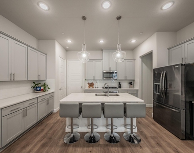 12933 Couture Drive - Photo Thumbnail 30