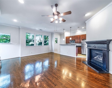 1712 Mary Street - Photo Thumbnail 1