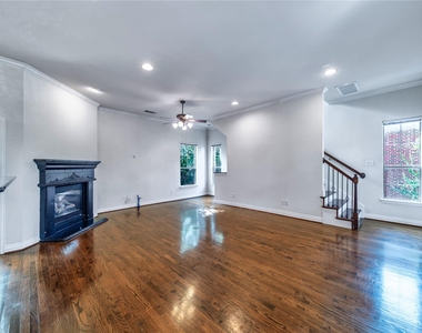 1712 Mary Street - Photo Thumbnail 4