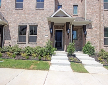 4255 Shavano Drive - Photo Thumbnail 21