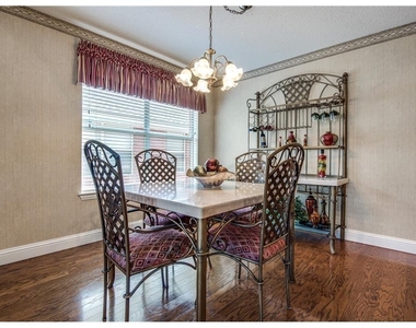 5116 Boxwood Lane - Photo Thumbnail 5