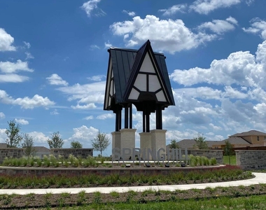 200 Lantana Trail - Photo Thumbnail 32