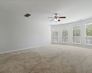 5425 Datewood Lane - Photo Thumbnail 6