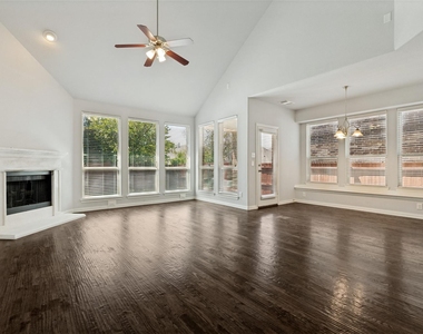 5425 Datewood Lane - Photo Thumbnail 2