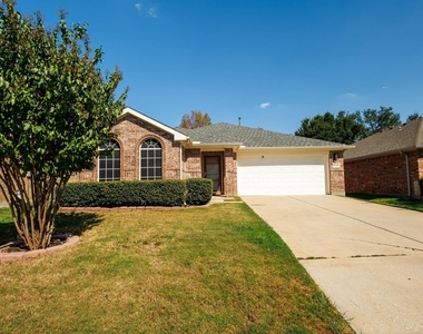 5408 Shepherd Place - Photo Thumbnail 2