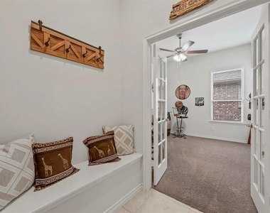 602 Brock Drive - Photo Thumbnail 25