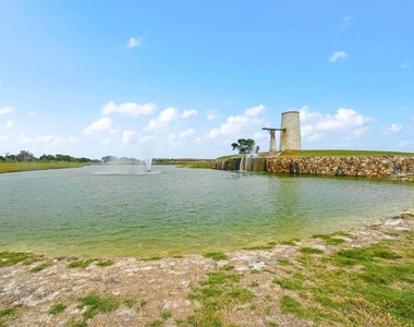 602 Brock Drive - Photo Thumbnail 29