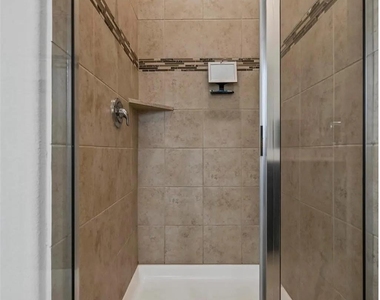 602 Brock Drive - Photo Thumbnail 18