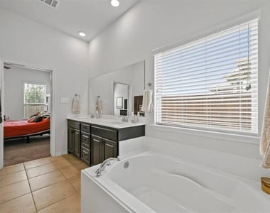 602 Brock Drive - Photo Thumbnail 24