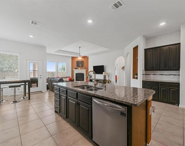 602 Brock Drive - Photo Thumbnail 11