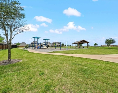 602 Brock Drive - Photo Thumbnail 30